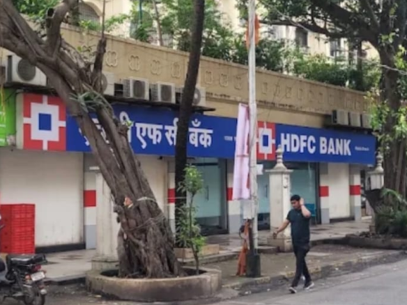 Pre-leased showroom for Sale | Sobo, Mumbai | Leased 6 shops to a bank | Asking 15cr
